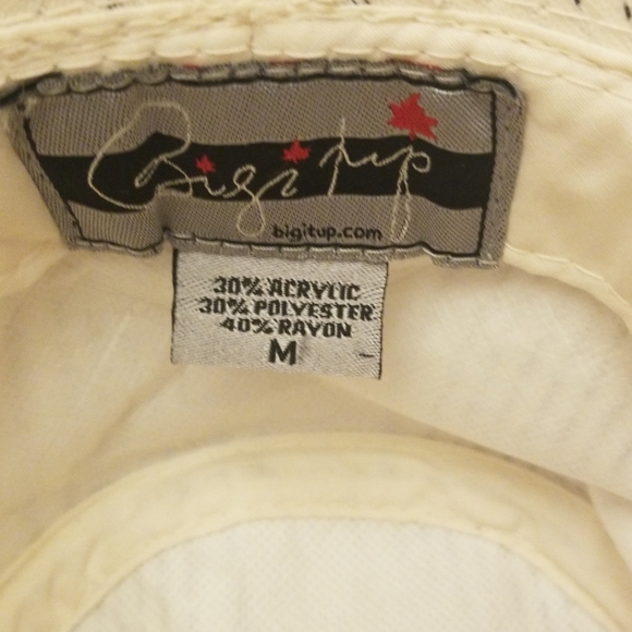 Hat - Picture 3 of 4